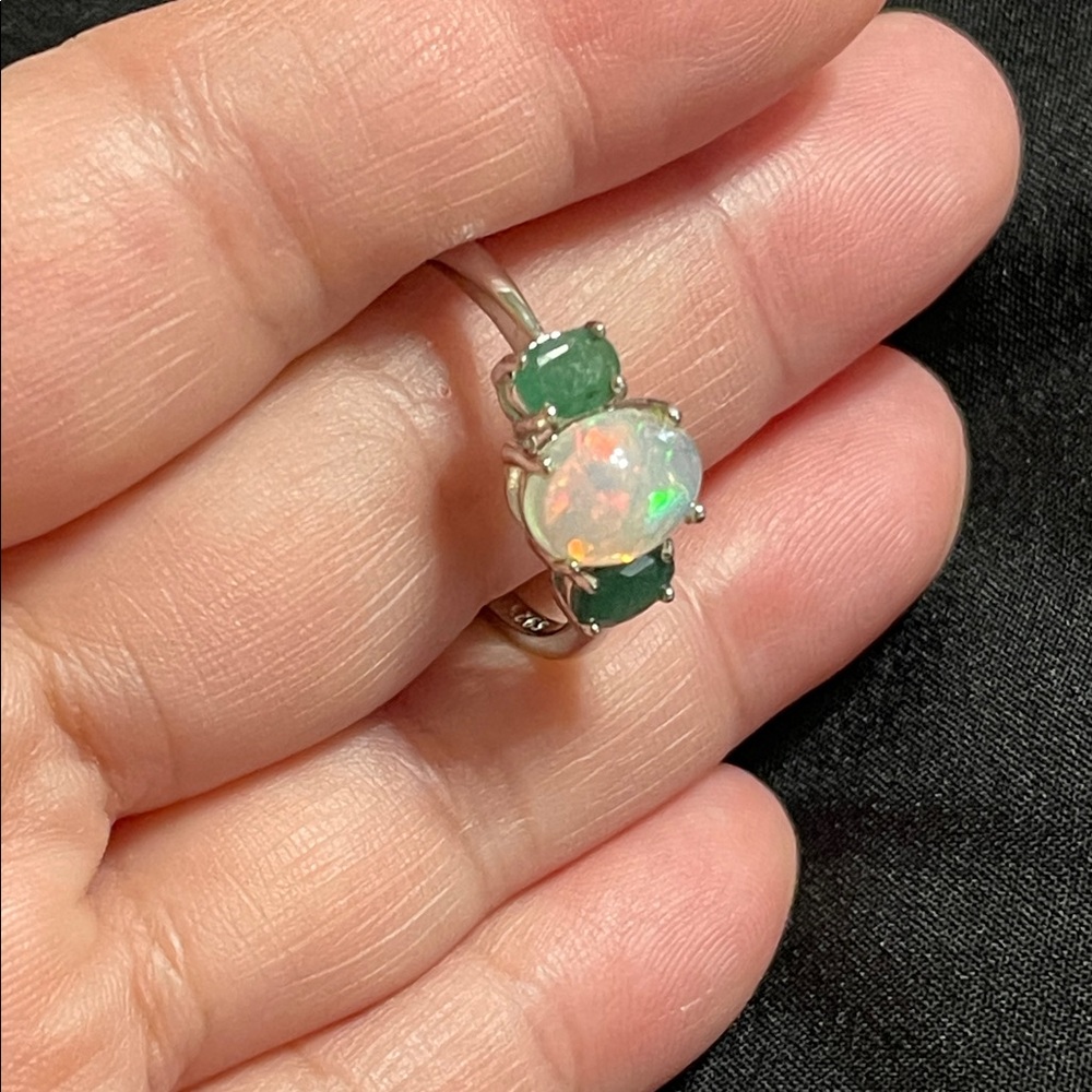 NWT Natural Opal & Natural Emerald Ring 925 Sterling Silver Size 10 - Picture 3 of 14